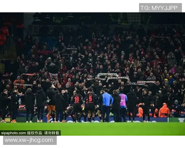 英超激战莱比锡狂胜曼联红牌争议引发全场热议与十大精彩进球回顾