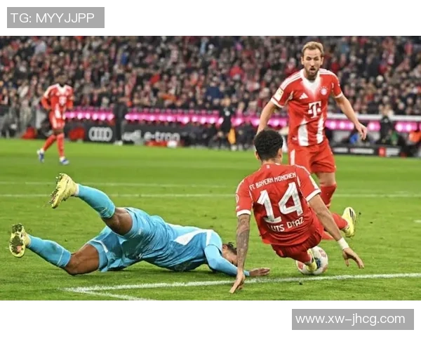 拜仁狂胜那不勒斯引发争议判罚全场沸腾的友谊赛回顾 拜仁狂胜那不勒斯引发争议判罚全场沸腾的友谊赛回顾