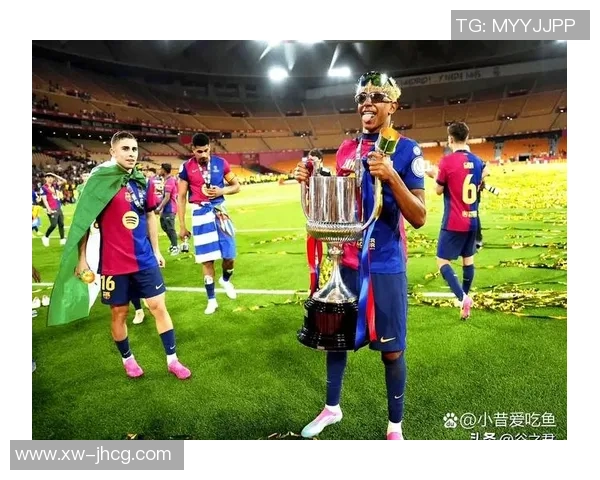 足总杯经典对决皇马与巴萨激战成平局帽子戏法点燃全场激情 足总杯经典对决皇马与巴萨激战成平局帽子戏法点燃全场激情